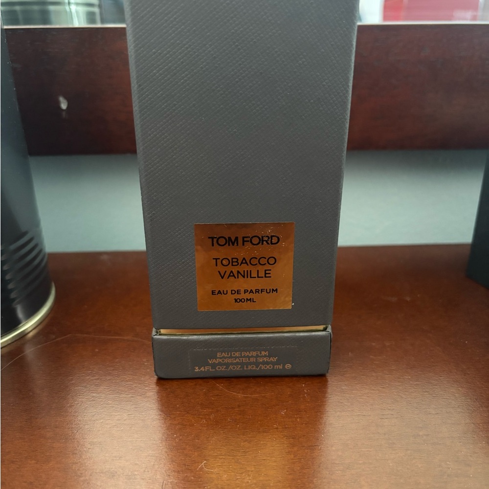 Tom Ford Tobacco Vanille in Gray and Gold